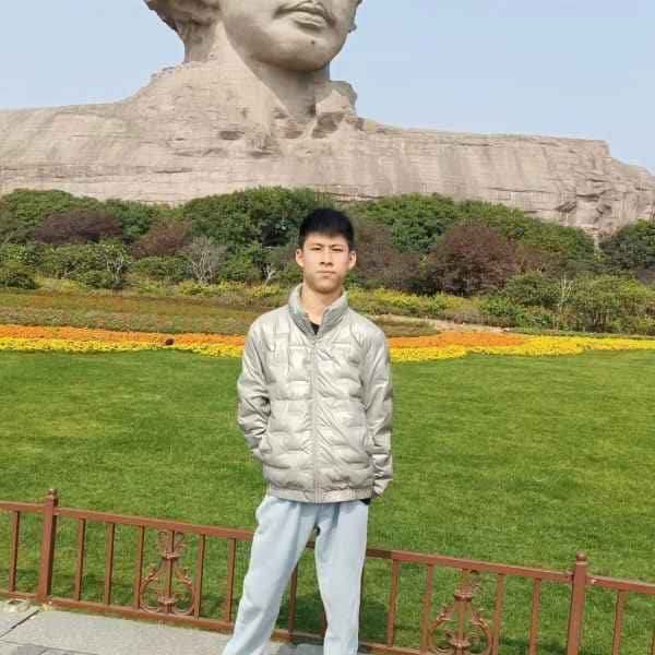 浙江22岁单身帅哥真诚找对象-湖北征婚相亲网