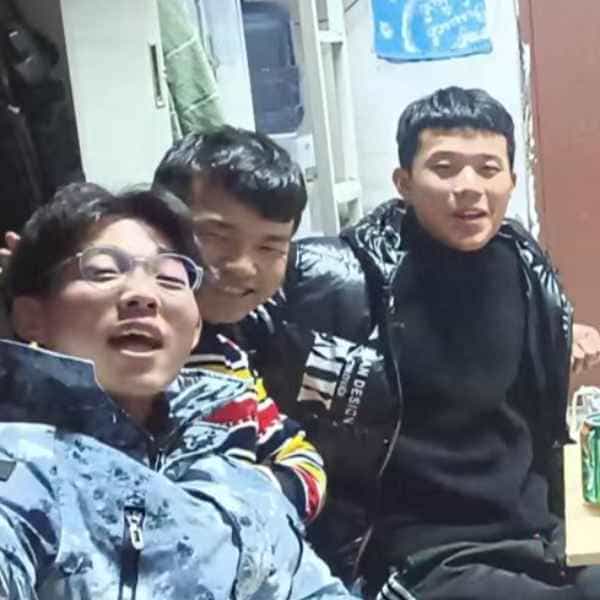 河南27岁单身帅哥真诚找对象-湖北征婚相亲网